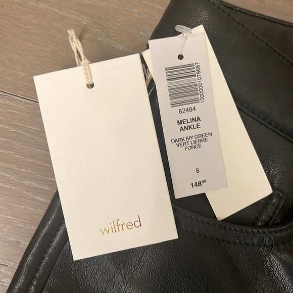 Aritzia (Wilfred) Vegan Leather Pants - Picture 5 of 7